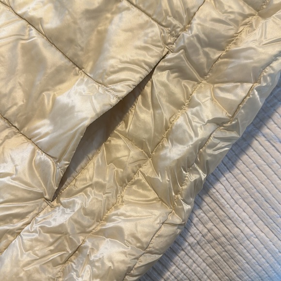 Uniqlo Vest - Picture 3 of 4